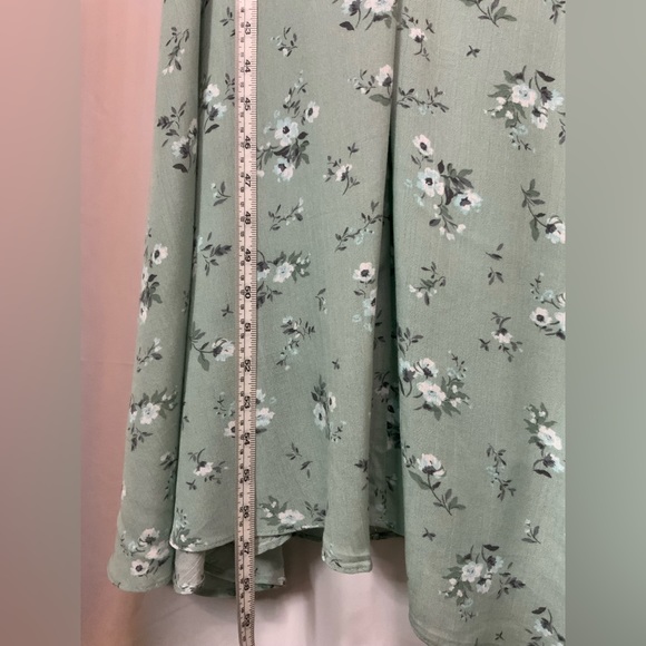 Veiled Collections Long Sleeve Green Maxi Dress - Picture 14 of 14